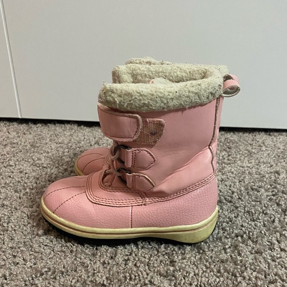 Joe Fresh 7T Pink Boots - Picture 1 of 2